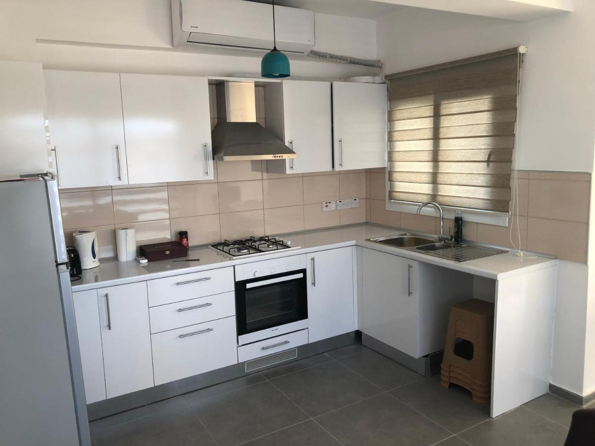 Reflex Apartment Spacious And Comfortable Nicosia Esterno foto