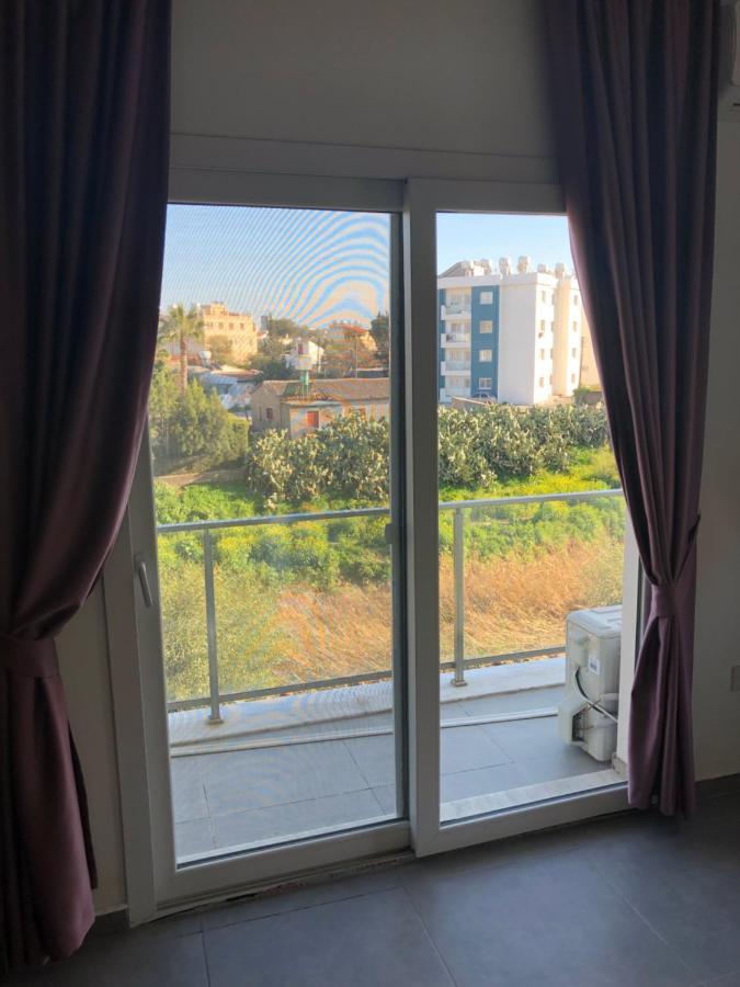 Reflex Apartment Spacious And Comfortable Nicosia Esterno foto